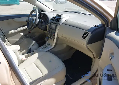 2013 Toyota Corolla Le z USA, uszkodzony, nr VIN 5YFBU4EE3DP207812